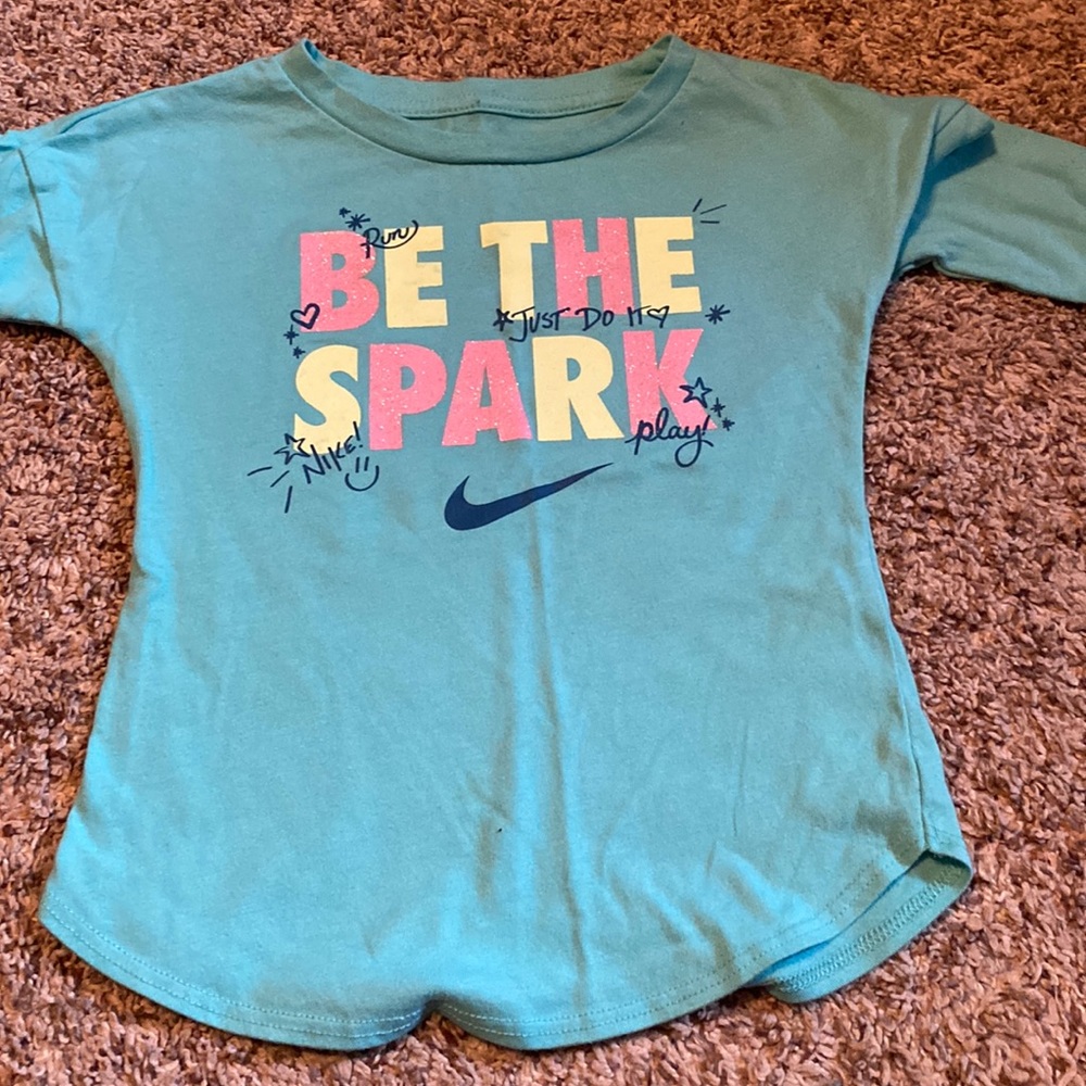 Euc Nike tee